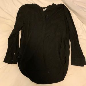 Large Black Old Navy tunic rayon long sleeve shirt with 3 buttons. Like new
